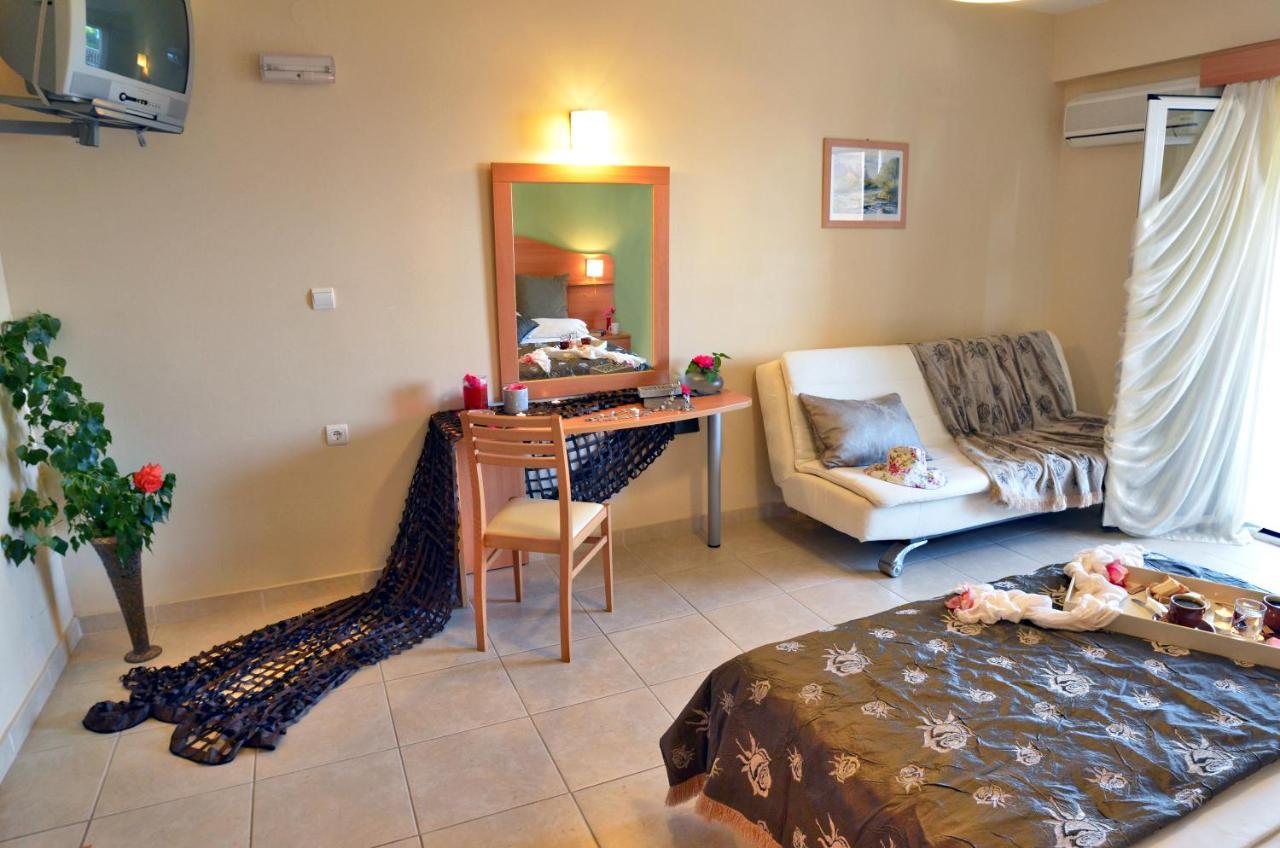 Belussi Beach Hotel & Suites Psarou  Cameră foto