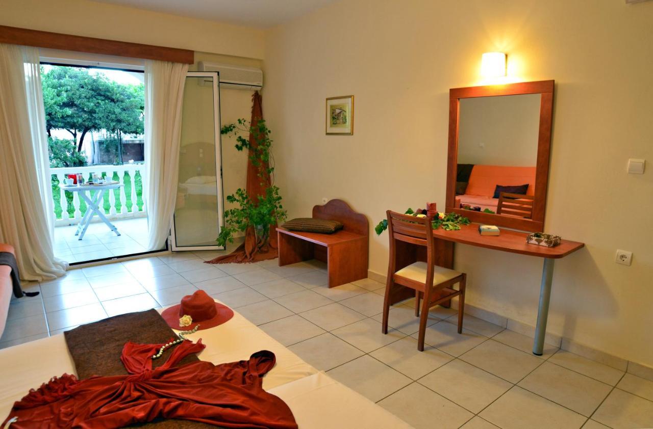 Belussi Beach Hotel & Suites Psarou  Cameră foto