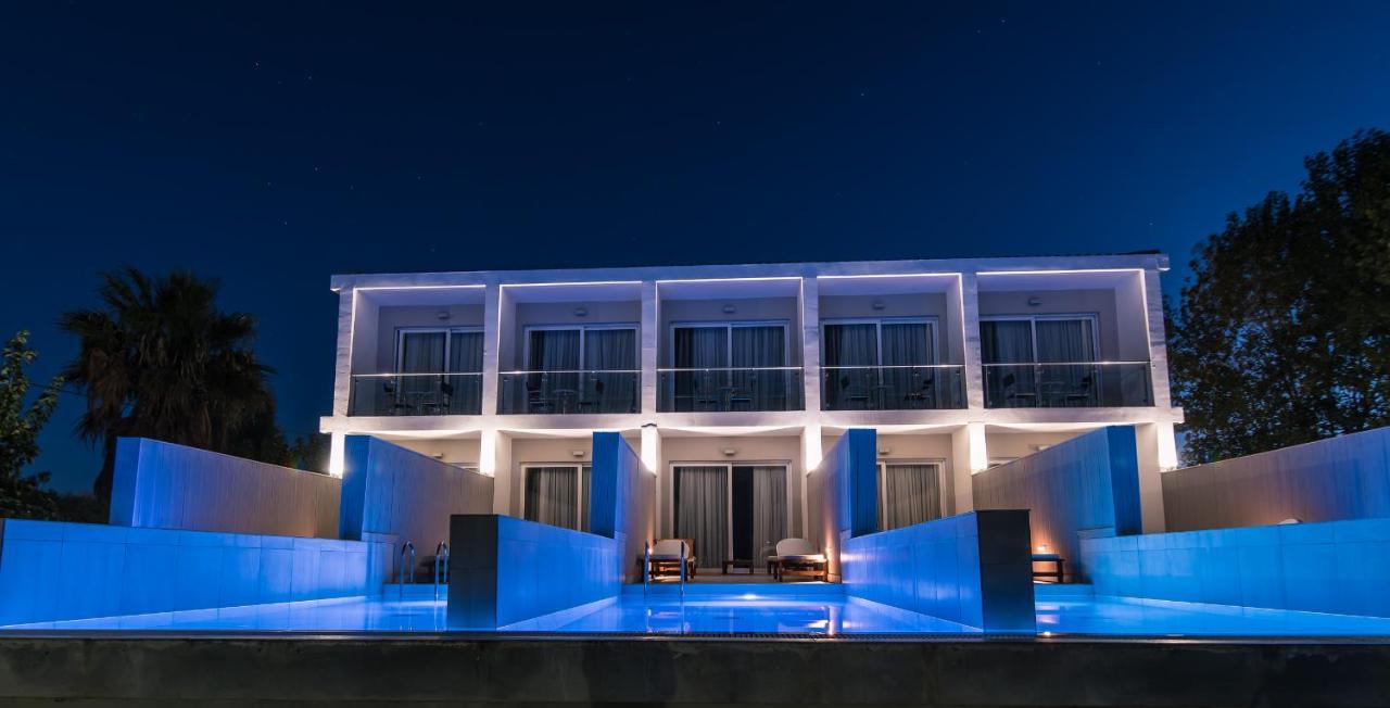Belussi Beach Hotel & Suites Psarou  Exterior foto