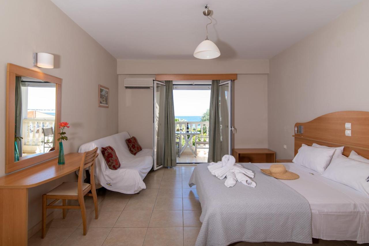 Belussi Beach Hotel & Suites Psarou  Exterior foto