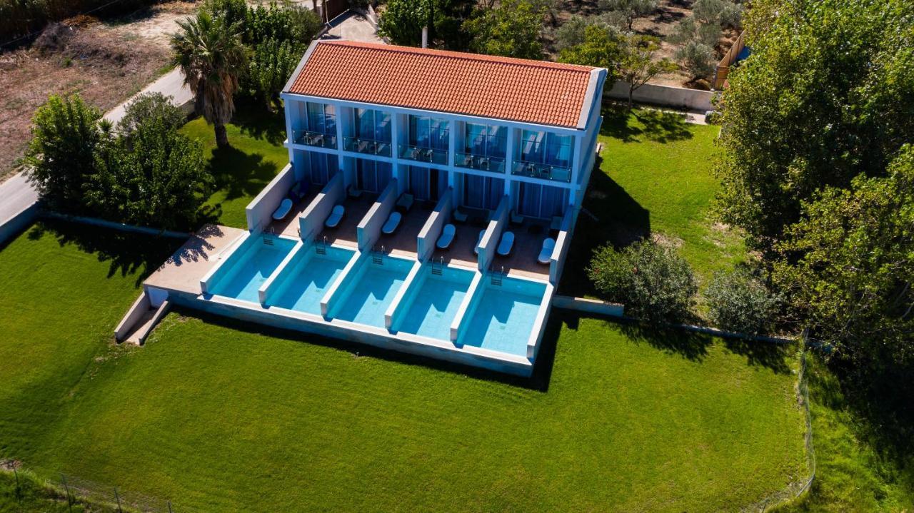 Belussi Beach Hotel & Suites Psarou  Exterior foto